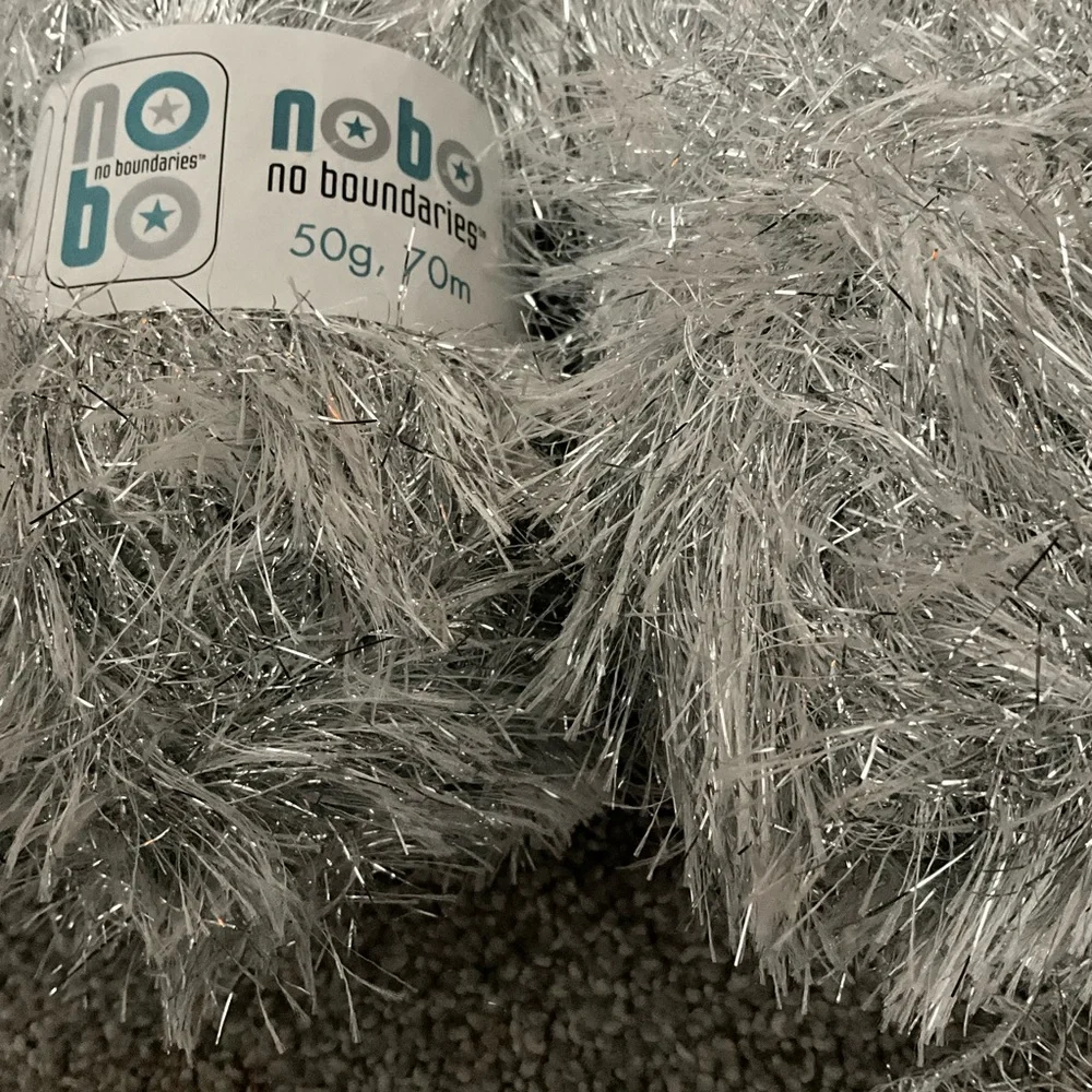 No Boundaries Yarn - Bundle of 10 (Silver Metallic) - Picture 3 of 4